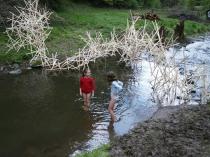 Stäbe Stakato mit Kindern
