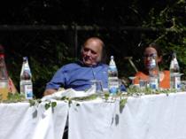 Günter Haffelder beim Gastmahl