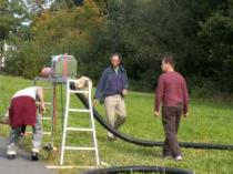 Vorbereitung der Aktion des russischen Künstlers Misha Le Jen in Kördorf