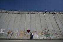 Fotoausstellung <br>... aber hat nicht gedient ...<br>Junge Menschen verweigern den Krieg